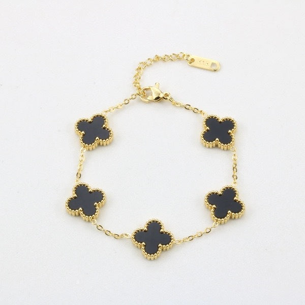 High-End Four Leaf Clover Bracelet in Titanium Steel